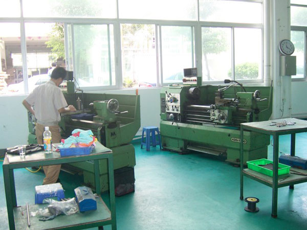 進(jìn)口車(chē)床